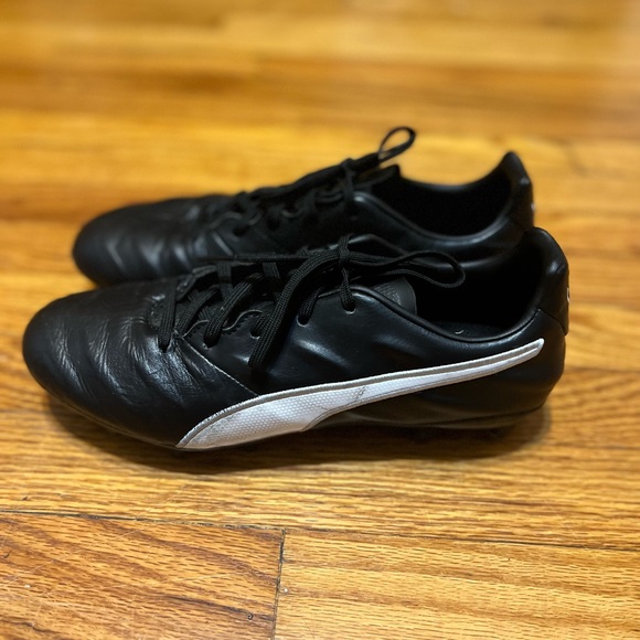 Puma - Picture 3 of 4